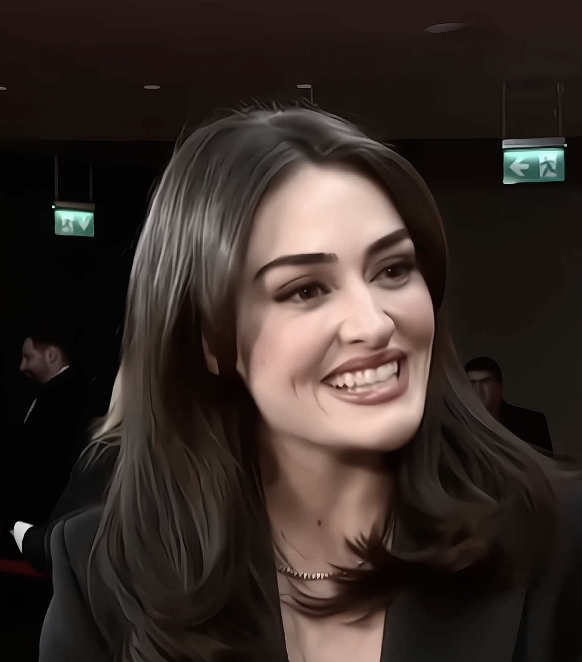 احه من الجمال #esrabilgiç 