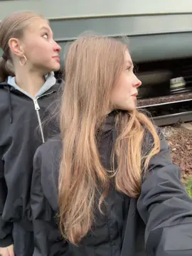 👀