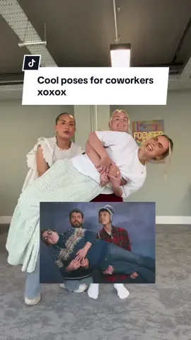 a normal day at the office 🤝🏽 inspo: @brookieandjessie #jordanaticiacosmetics #officelife 