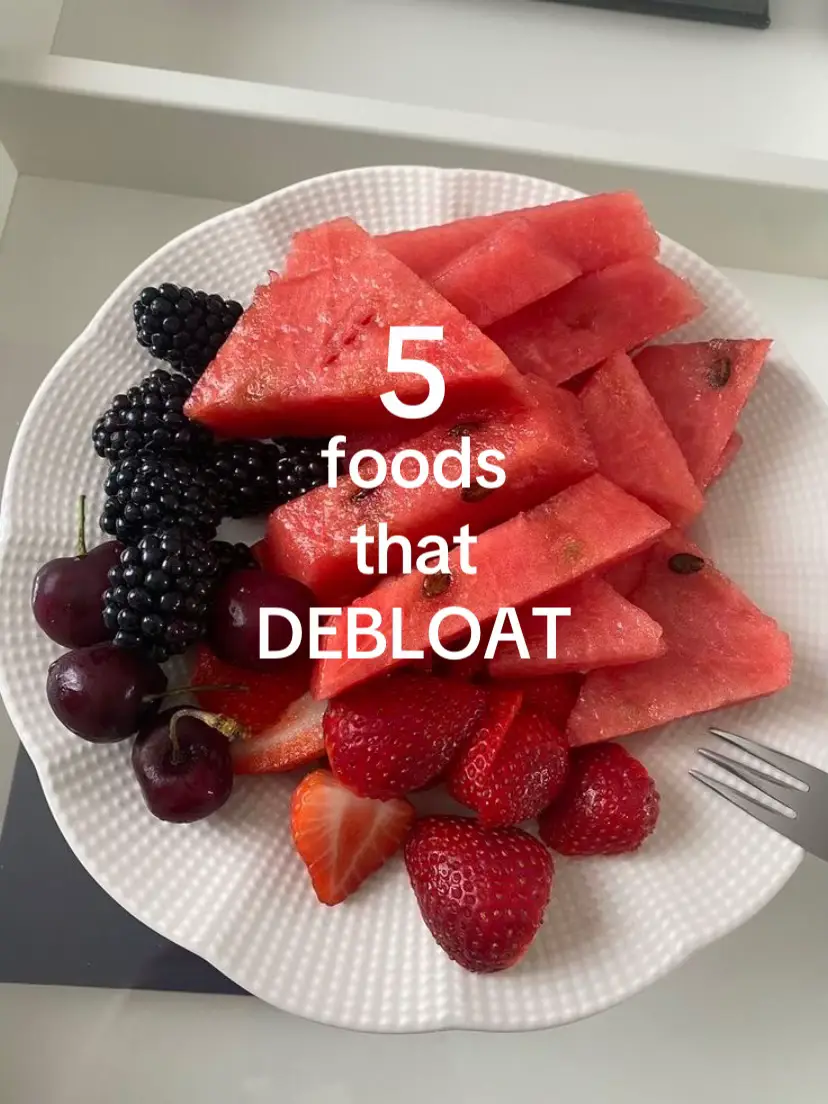 #debloat #detox #guthealth #lovehandles #healthytips #healthyfoods #bloating 