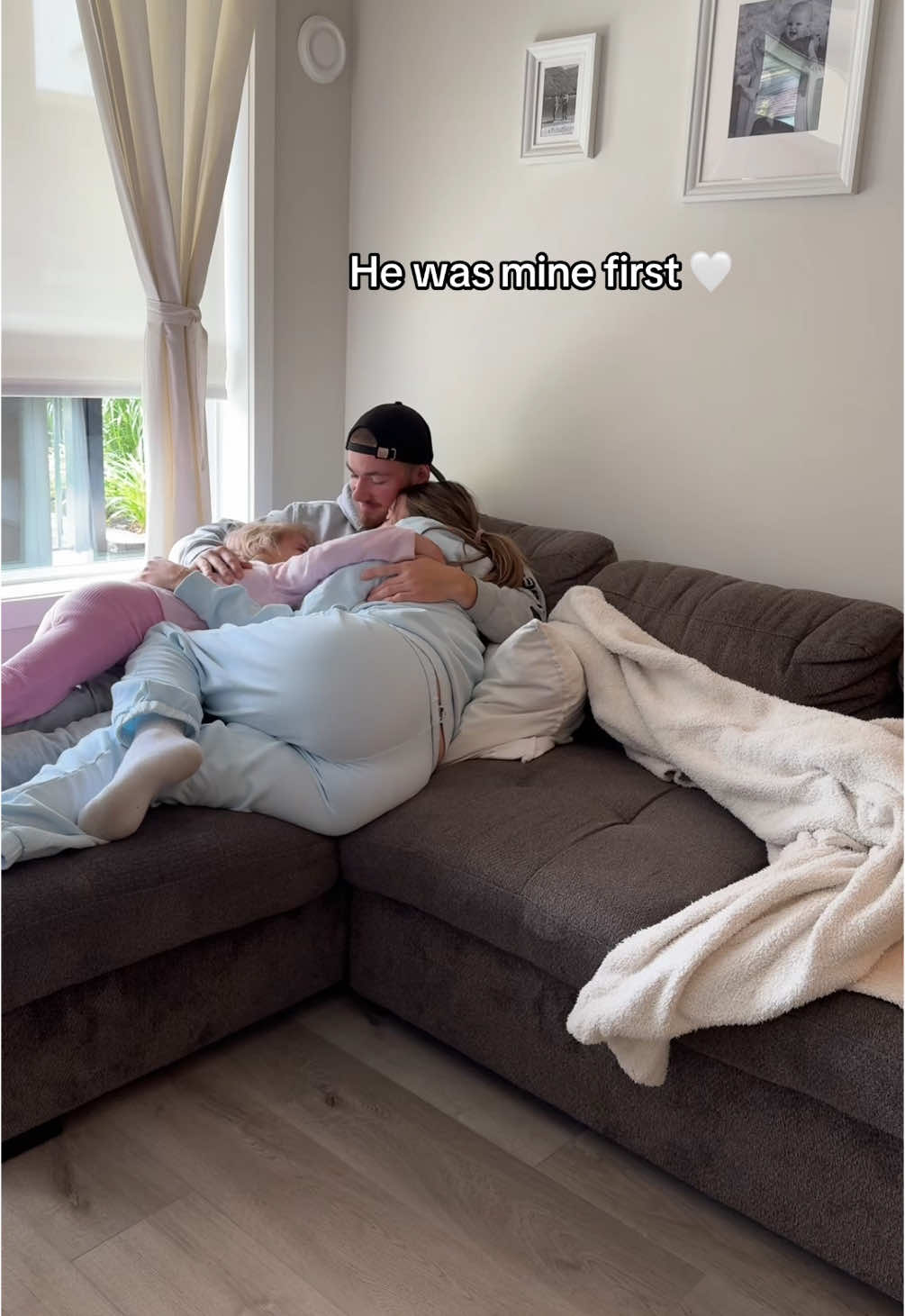 The love she has for her stepdad 🥲 #trends #funny #couple #mom #stepdad #couplestiktok #fyp #trend #daughter #relatable #familia 