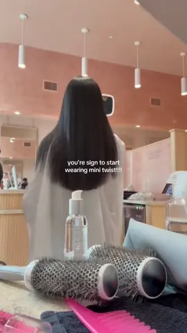 and get them dead ends cut too 🧏🏾‍♀️🧏🏾‍♀️🧏🏾‍♀️ #naturalhairtiktok #naturalhair #hair #blackhair #blackgirl #twist #minitwist #silkpress #hairgrowth #BlackTikTok #hairtok #fypシ #creatorsearchinsights 