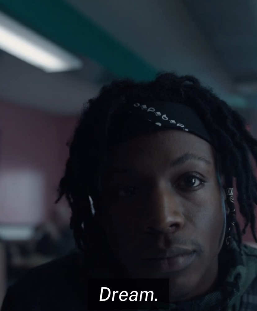 Do you dream, Elliot? #fyp #mrrobot #elliotalderson #joeybadass #leon #letterboxd 