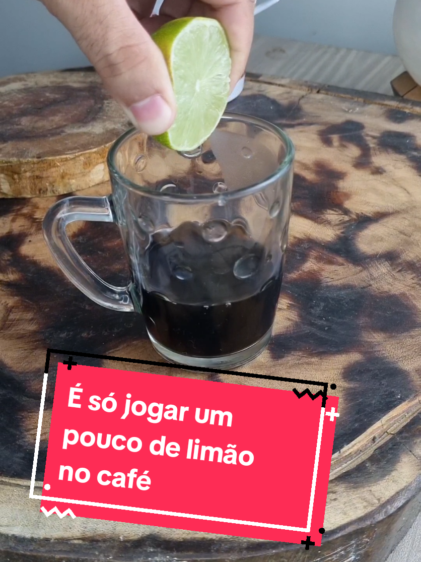 É só colocar um pouquinho de limão no café, e você vai me agradecer #facavocemesmo #utilidades  #utilidadepublica 