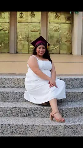 Congratulations Amara 🎓 Senior Class of 2025. This is just the beginning of all the amazing things you're going to do  #lovelydigitalphotos #photography #senior2025 #laferia #sanjuan #photographer #photoshoot #blessed #tothefuture