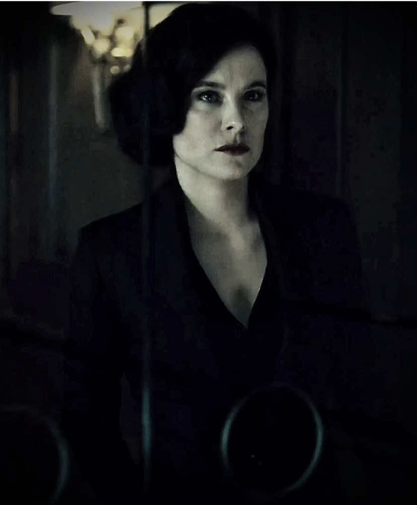 calling her husband again bcos that’s how i see her. she’s husband sc: neonbeanbagz #hannibal #hannibalnbc #alanabloom #alanabloomedit #carolinedhavernas #carolinedhavernasedit #malarna #hanniballecter #foryoupage