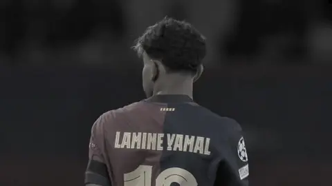 راح اتابعك والله انت حلفت بعد 😜#لامين_يامال #برشلونة #اسبانيا🇪🇸 