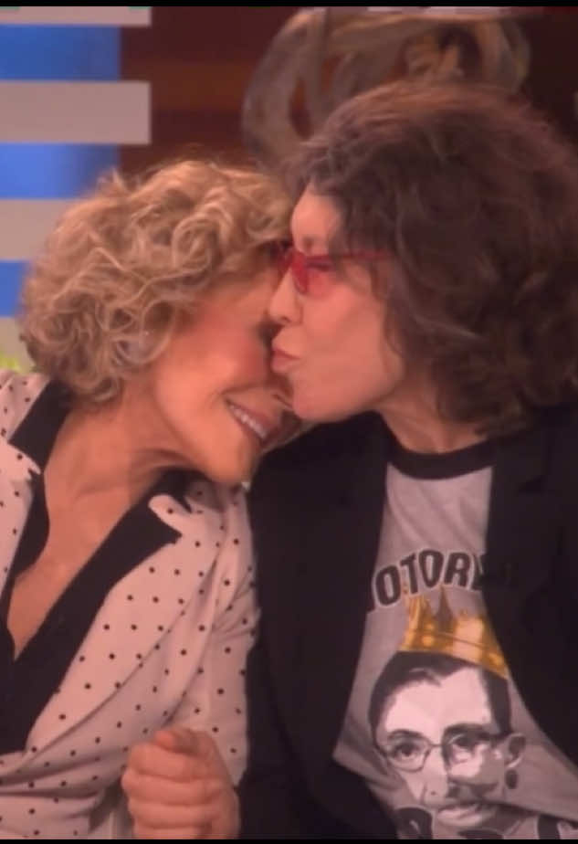Soulmate🤍🤍                                 #janefondaandlilytomlin #janefonda #lilytomlin #graceandfrankie #graceandfrankieedit #janefondaedit #actress #fyp #foru #perte #friendship #ship @Jane Fonda 