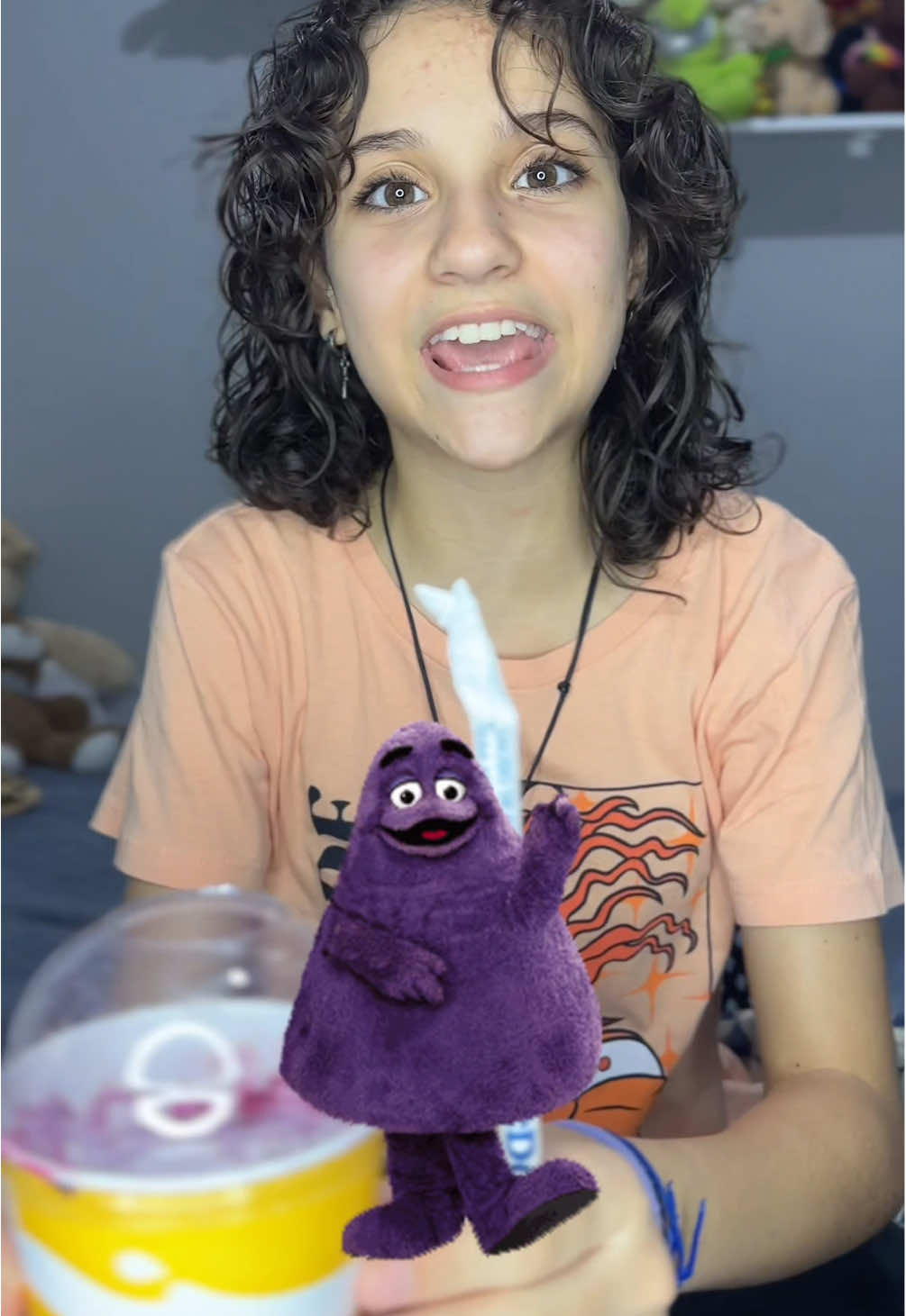 A Alice experimentou o grimace shake e… Ainda prefere o de ovomaltine 🤣 #grimace #grimaceshake #mcdonalds #fyp