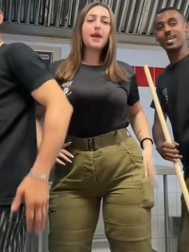 Beautiful Military Girl 🔥