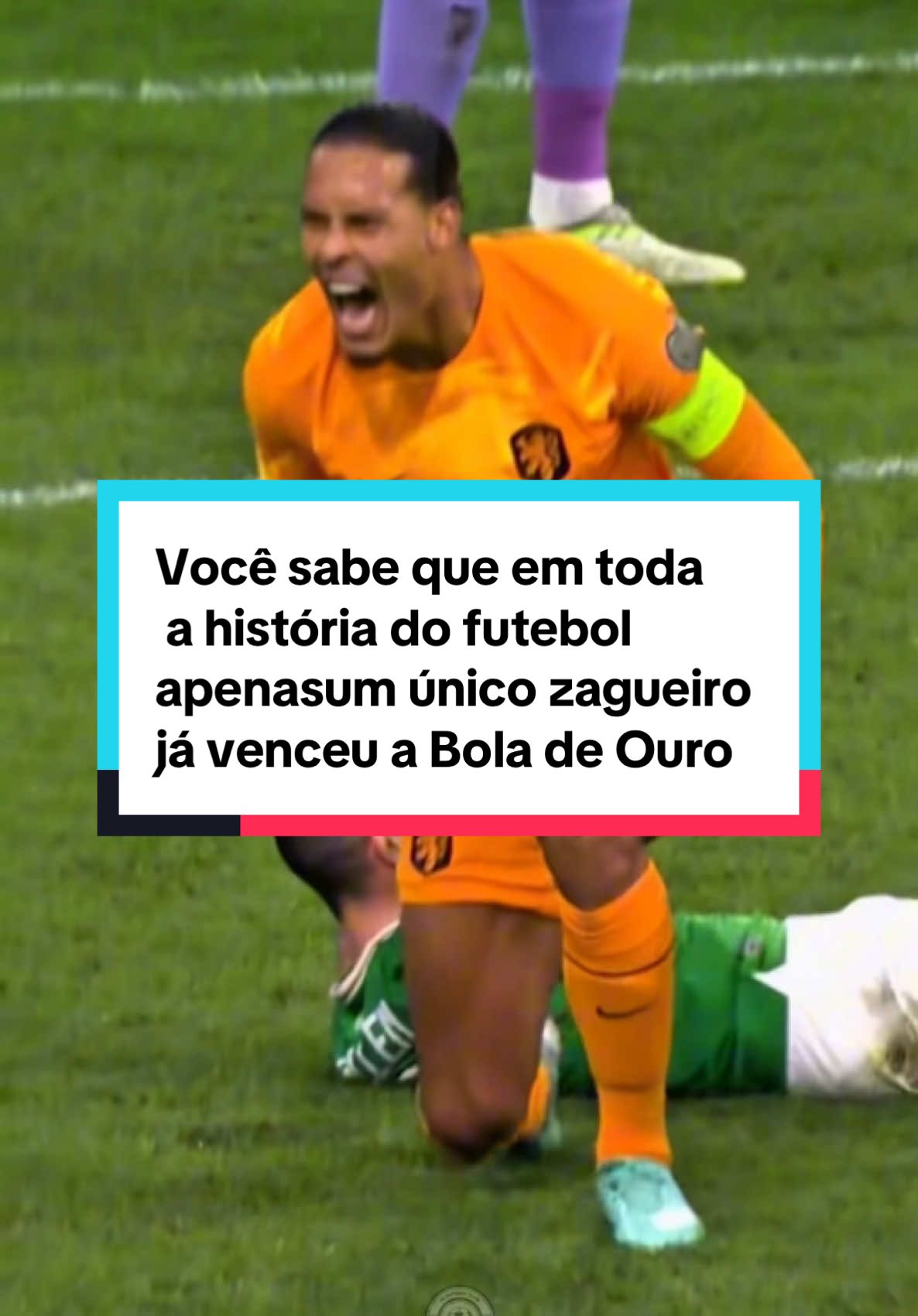 Você sabe que em toda a história do futebol apenas um único zagueiro já venceu a Bola de Ouro? #futebol #futebolbrasileiro #CapCut 