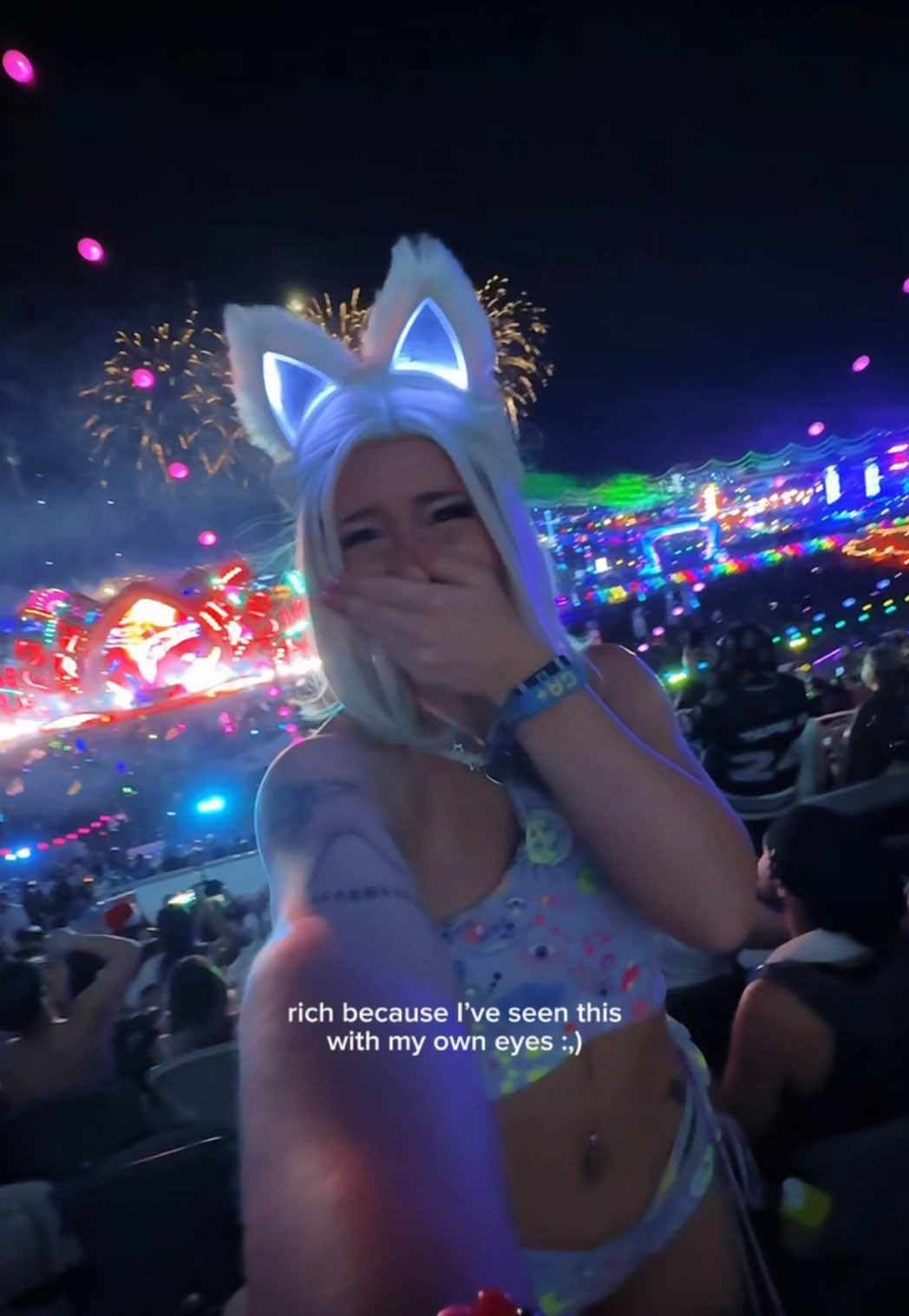 FIRST TIME SEEING EDC FIREWORKS FROM THE BLEACHERS 🥹🤩😭 @EDC @john summit @The Festival Babes  #edc #explore #edm #musicfestival 