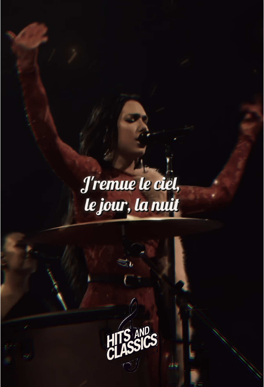 Dua lipa interprète Dernière Danse d’Indila à Lyon @I N D I L A 🌟  @Dua Lipa #viralvideosofficial #viralvideo #lyrics_songs #viral #viral #francetiktok #france #creatorsearchinsights #parole #musique #lirics #indiladernièredanse #dualipa #indila #live 