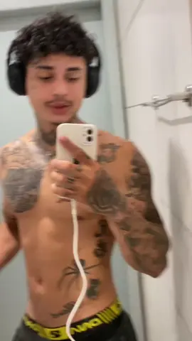 Cadê as magrinha kkk