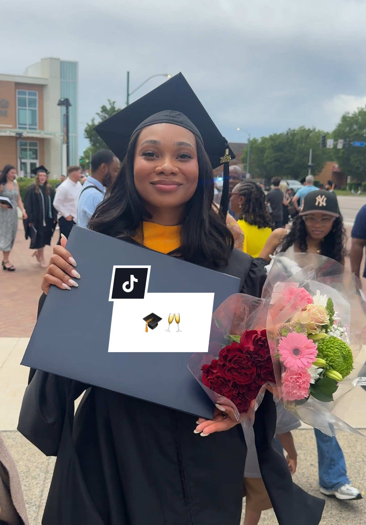 oh nothing just becoming the first person in my family to graduate with her masters!!! A Masters in Biomedical Sciences to be exact 🥂😭 #graduation2025 #fyp #mastersdegree #viral #college #gradschool #firstgeneration #explore 