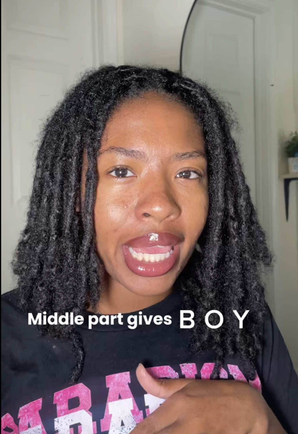 Unpopular opinion but middle part with locs give boy to me. What yall think? #marleamarshey #locinfluencer #womenwithlocs #loctalk #loctalkwithlea #locstylesforwomen #locstyles #blackwomenwithlocs 