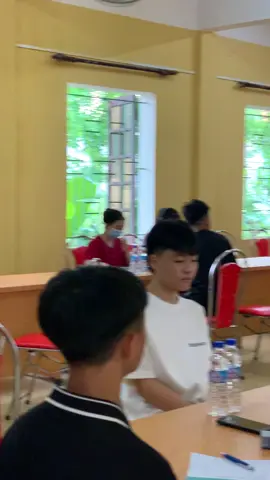 Các em ở nhà đợi ah nhé 😆