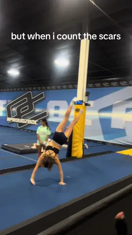 exposing my old tumbling.. #fyp #cheer #tumbling #tumbler #cheerleading #allstarcheer #gymnastics #real 