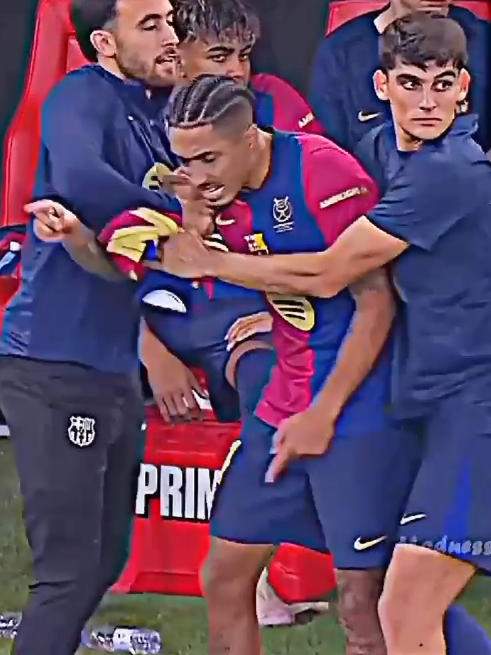 only barazil man 🇧🇷☠️ #copylink #1mviews #fyp #fypシ #foryou #foryoupage #vairal #vairalvideo #tending #tending_song #barazil #bangladesh #bdtiktokofficial @TikTok @Vini Jr. @Antony Santos @fcbarcelona @💫_𝐈𝐓𝐒_𝐒𝐇𝐀𝐊𝐈𝐁_🔥 