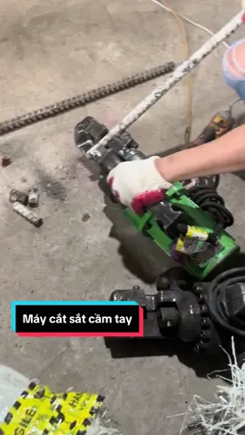 Máy cắt sắt cầm tay phi 25 Hàn Quốc  Sử dụng điện 220v