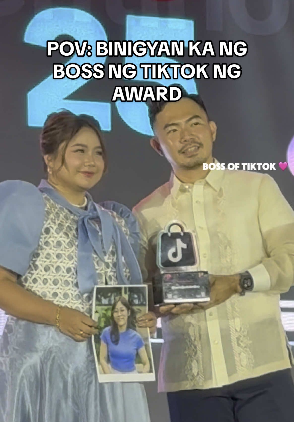 Grabe! #1 Tiktok SuperStar si Ms. Aeriel 🥹 Ganyan tayo ka legit mag pa piso phones 🥰🩷 Salamat mga madam! #tiktokphilippines #piso #fy #fyp #tiktokawards 