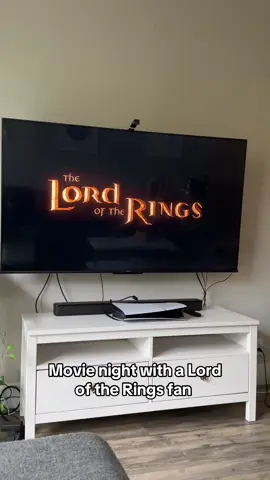 One mental illness to rule them all.  #lordoftherings #aragorn #help 