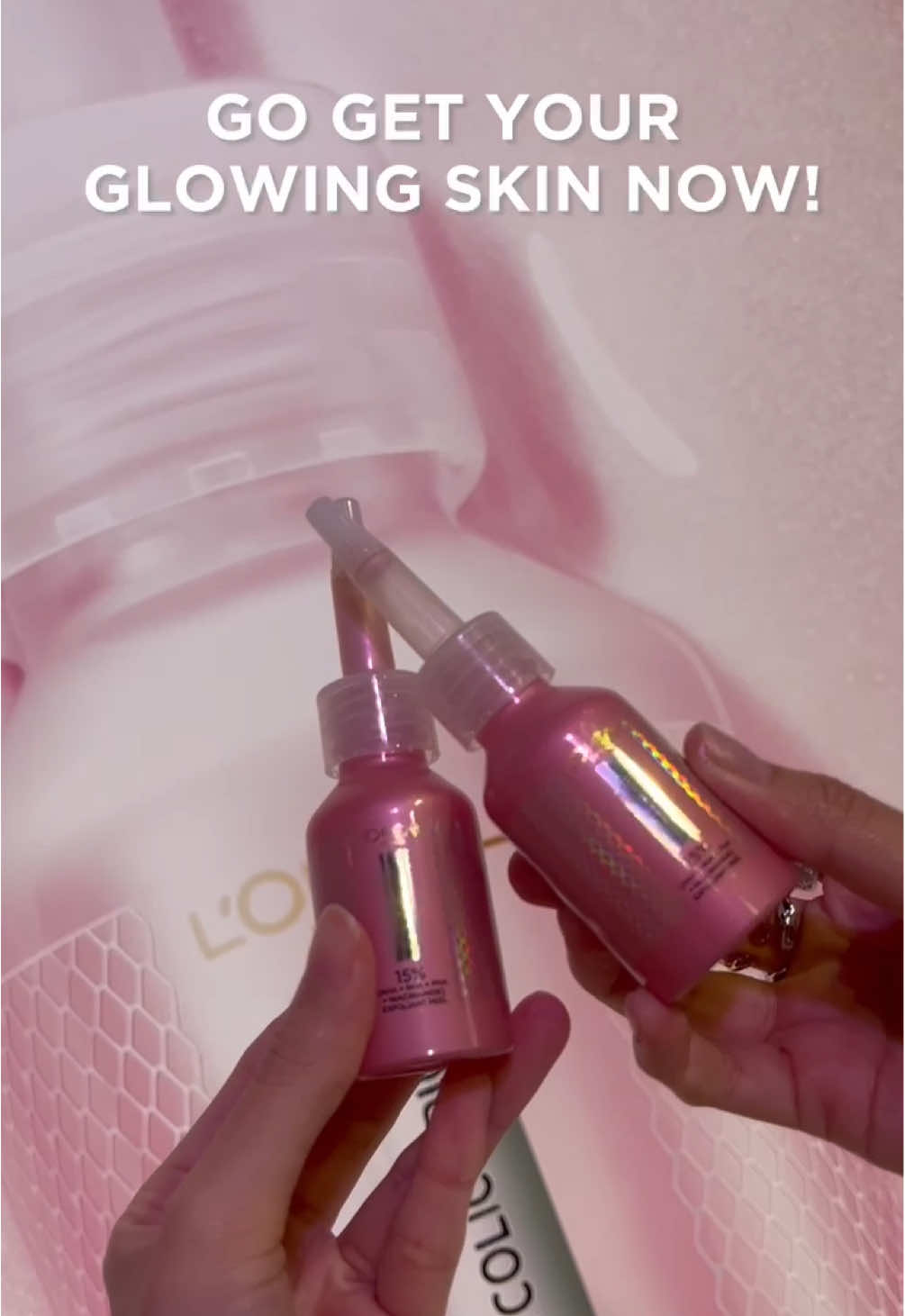 Tiap malam pake Glyco Peel = bangun dengan kulit lebih smooth 💆‍♀️ Bye kulit kusam dan kasar! Checkout sekarang sebelum kehabisan 🛒 #LOrealParisID #PeelLikeAProID