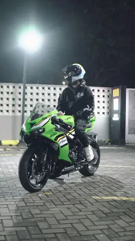 ganteng aja🧐 #zx6 #cacayassa #fypp 