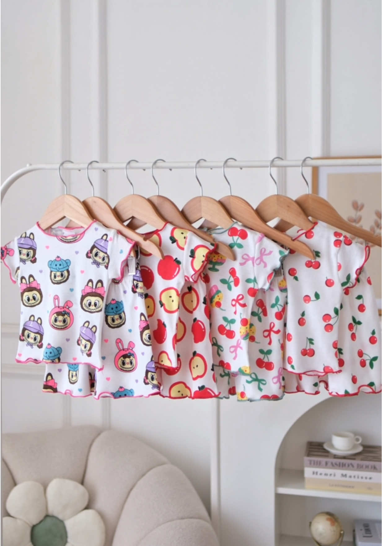 Motif mana nih yang jadi favorit bunda??  #ootdanak #bajuanak #bajuanakperempuan #bajuviral #setelananak #bajumurah #bajuanakmurah 