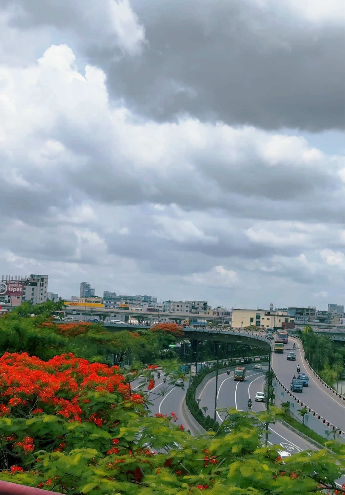 📍City vibes meets nature’s fire🌿🔥 | বাংলাদেশের সৌন্দর্য এমনই! 🇧🇩❤️ #FYP #BangladeshBeauty #CityView #NatureVibes #TravelBangladesh #GreenAndUrban #TikTokBangladesh #ScenicView #Foryou #FYPবাংলা #viralvideo 