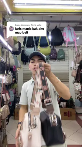 Membalas @Neng yulie kalau mau beli co di keranjang kuning nya kk ku #tas #taswanita #tasselempang #tasselempangwanita #foryou #foryoupage #fyp #viral #gilagilajualan #cuantanpabatas #promo #bismillahfyp 