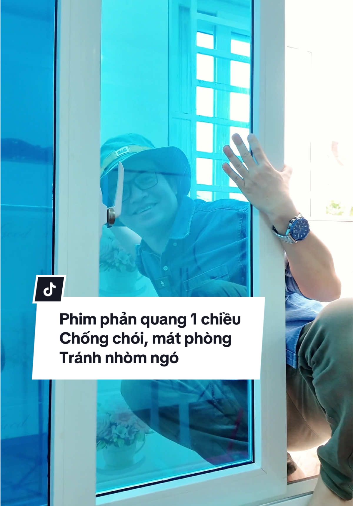 Phim phản quang 1 chiều! Chống chói, mát phòng! Tránh nhòm ngó có được không gian riêng tư #giaydankinh #phimcachnhiet #decor #mittocao #caitaonha 