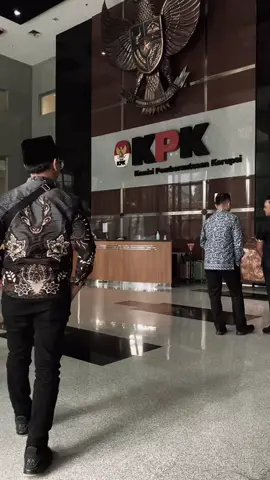 BUKAN SIAPO SIAPO 🙏🫡#jakartaselatan #jakarta #gedung #kpk #gedungkpk #gedungmerahputih 