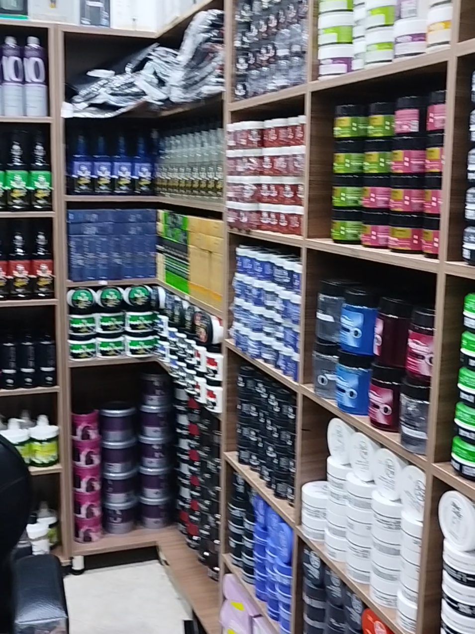 بيع مستلزمات الحلاقة بالجملة والتقسيط عند #mastershop التوصيل لجميع المدن المغربية  للطلب والاستفسار عبر الوتساب 0687308478  العنوان : مراكش المحاميد 5 خلف مجمع طيبة رقم 1079/3   #chair #casablanca #ادوات #salon #حلاقة #rabat #tanger #wmarkmaroc #jrl #marrakech #wahl #SPA #VJR #relax #beauty #kemei #clippers #barber #wax #agadir #equipment #wmark #mastershop #style #barberlove #hairstyle #gamma #hair #barbershop #coiffure 