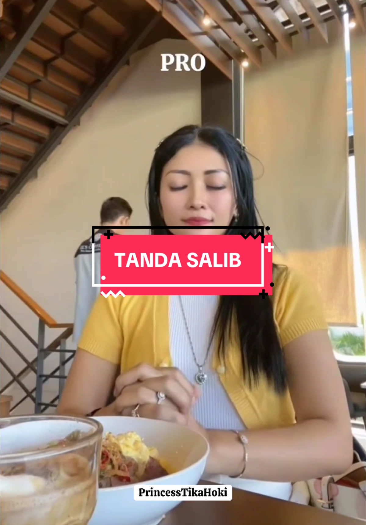Kamu yang mana?😁 Yukk bisa yuk jadi orang Katolik yang berani mengakui iman kita dimanapun berada. 😇✝️ . #TandaSalib #TandaKemenangan #ImanKatolik #BanggaJadiKatolik #princesstikahoki #MoodBooster💞