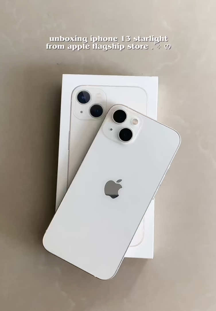unboxing iphone 13 in starlight from apple flagship store on 🍊 app! so worth it i love it i love it 🥹🤍 #unboxing #unboxingiphone13 #iphone13 #appleflagshipstore #iphone13starlight 