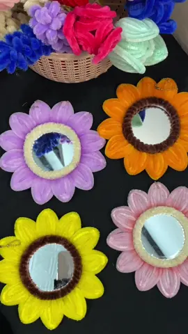 kaca kawat bulu model baru lagi nih 😍 sekalian aku spil bagian depan belakangnya yahh 😆 #fyp #fypシ゚ #xybca #handmade #arasticbuket #kawatbulu #kacakawatbulu  #kacapipecleaner #kawatbulumercy #handmade #giftideas #kacapipecleaner #hadiahulangtahun 