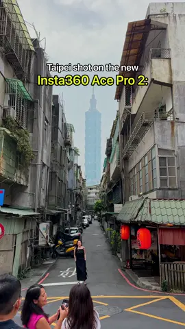 Filming in Taipei just got way easier✨ This is the all new Insta360 Ace Pro 2! They partnered with Leica to create this small yet powerful action camera. Also comes equipped with dual chip AI to enhance your photos and videos☺️ - Here are some features from this small camera: ⭐️Take high quality 50 MB photos ⭐️Up to 8k 30fps for super clear videos ⭐️Pure Video mode for night shots - Right now Insta360 is having a spring sale, you can get the Ace Pro 2 Photography set for TWD 1950 off! - Use our code: INRWU66 at the link in bio to get yours🔥  - 在台北拍攝變得超簡單✨ 這就是全新 Insta360 Ace Pro 2！這次與 Leica 攜手合作，打造出這台小巧卻強大的運動相機，還配備雙晶片 AI，讓照片和影片都能升級☺️ － 這台小相機的亮點功能有： ⭐️ 拍攝高畫質 5000 萬像素照片 ⭐️ 最高支援 8K 30fps，影片超清晰 ⭐️ Pure Video 模式，夜拍超驚豔 － 現在 Insta360 正在舉辦春季特賣，購買 Ace Pro 2 攝影套裝可現折新台幣 1950 元！ - 點擊主頁連結立即入手🔥 - #Insta360AcePro2 #Insta360 #Travel #運動相機 #旅拍 #taipei #taipeiphotography #discovertaipei #exploretaipei