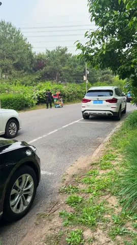 The simplest parking trick in the universe#car #foryou #carsoftiktok #tiktok #howto #cartok #automotive #driving #skills #knowledge #fyp #tips #fpy
