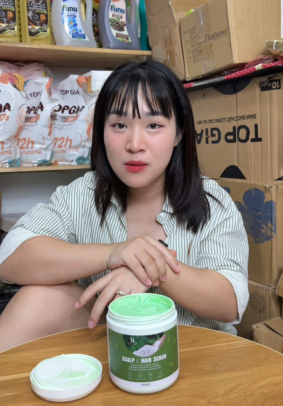 Muối tẩy tế bào chết da đầu bạc hà 