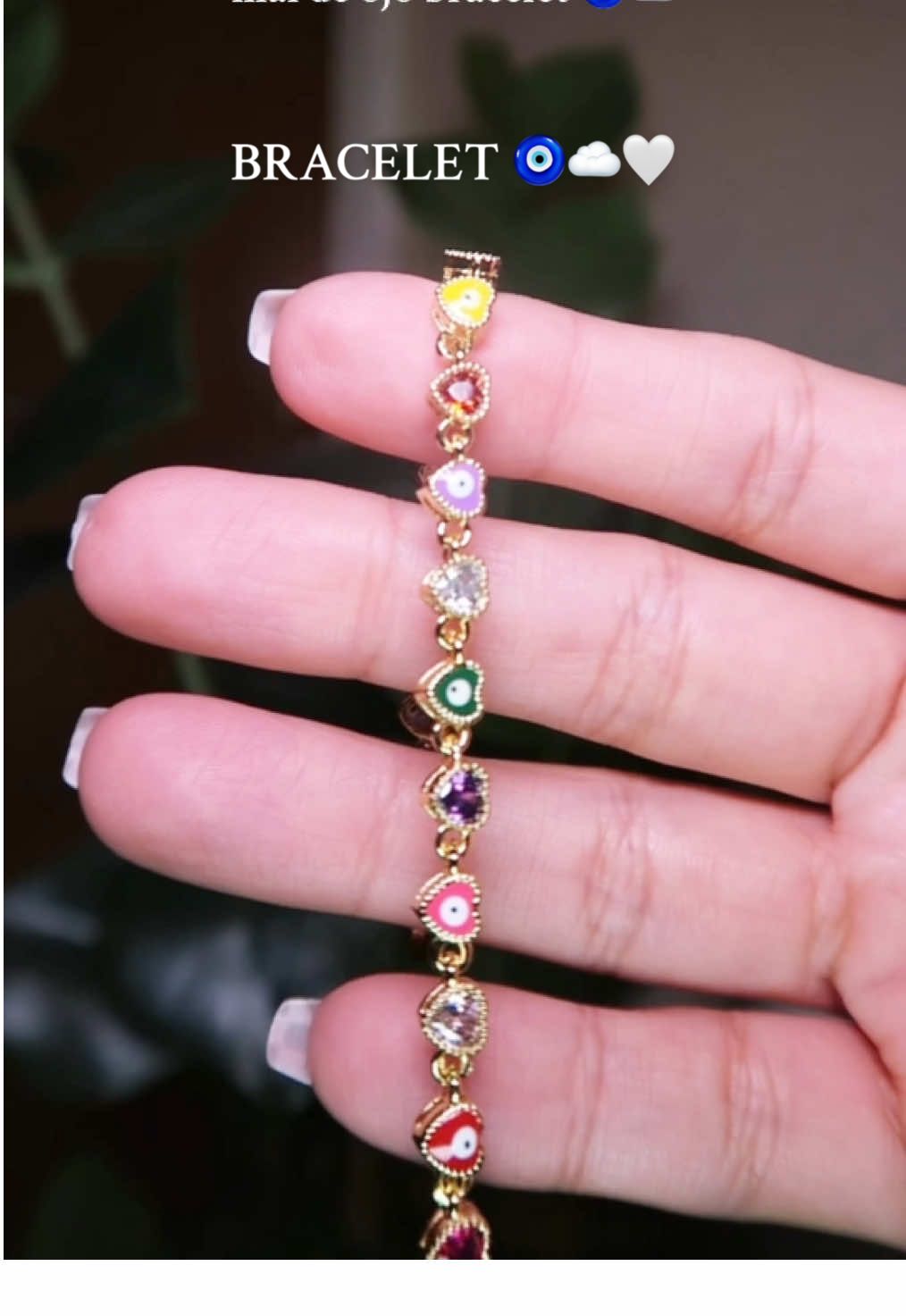 It’s so pretty! 🧿🤍 #tiktokshop #evileyejewelry #rundontwalk #maldeojo #evileyeprotection #jewelry #summerjewelry 