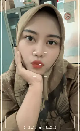 Selfie 📸💃 #isengiseng #waiting #selfietime #fyppppppppppppppppppppppp 