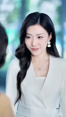 CEO wanita yang baru menjabat langsung memecat satu-satunya penanggung jawab perusahaan #drakor #drama #dramakorea #dramachina #dracin