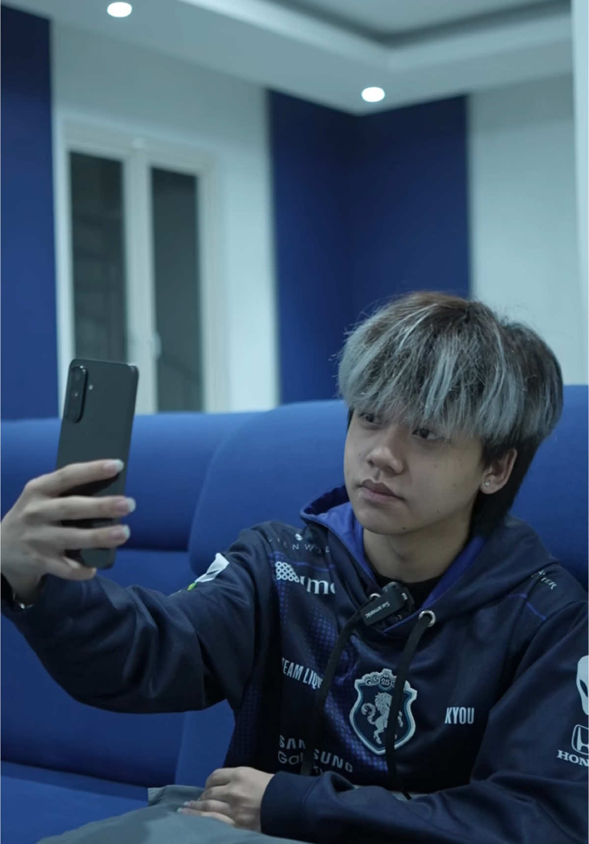 Selfie cakep, tapi belakangnya  baju numpuk? 😭 Batre ngedrop pas ranked? 😩 Kill udah tiga, tapi HP-nya delay? 💀 Tenang... Galaxy A36 5G dateng bawa solusi! 🧠 Snapdragon 6 Gen 3 — jempol ngebut, musuh kejut ⚡ Fast Charging 45W — ngecas bentar, gas lagi 🧽 Object Eraser — kasur berantakan? Tap, hilang! 🎨 My Filters — selfie estetik tinggal pilih filter ala kamu Bonusnya sampe 1.517.600 cuy 💸 Cek samsung.com/id dan toko Samsung terdekat cuma sampe 6 Juni, sebelum nyesel~ @samsungindonesia #GalaxyA36 5G #AwesomeIntelligence #TeamGalaxy