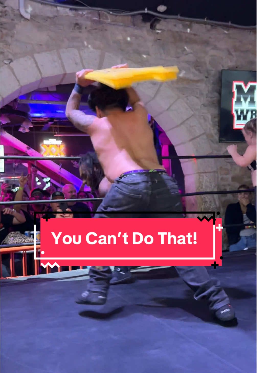 Micro Wrestling | Suave plays dirty in Austin #wrestling #fypシ 
