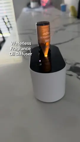 Fragrance Oil Diffuser that requires no water, batteries, or attached cord. Recharge as needed & go! Check out the different scents available!  #aromatherapy #oildiffuser #homefragrance #diffuseroil #waterlessdiffuser #scentoftheday #wirelessdiffuser 