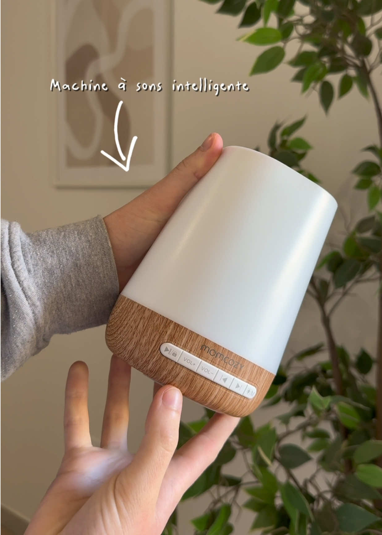 Mes 2 indispensables pour le sommeil de Charlie avec @Momcozy Official 💤💛 Avec mon code CHLOOE04 vous allez avoir -20% sur le moniteur sans fils : https://www.amazon.fr/dp/B0DRY67BCJ Et avec le code CHLOOE10, -10% sur la machine à sons : https://www.amazon.fr/Portable-Th%C3%A9rapie-Veilleuse-Couleurs-Contr%C3%B4le/dp/B09C23RGVC/ #momcosybabyphone #momcosysoundmachine #momcosy #maman #indispensable #maman 