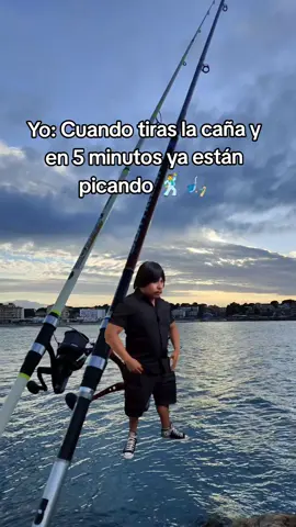 Esto no pasa nunca #memesdepesca #surfcasting🎣 #surfcasting #pescatiktok #pesca #fishing #spinning #rockfishing #Meme #MemeCut #CapCut 