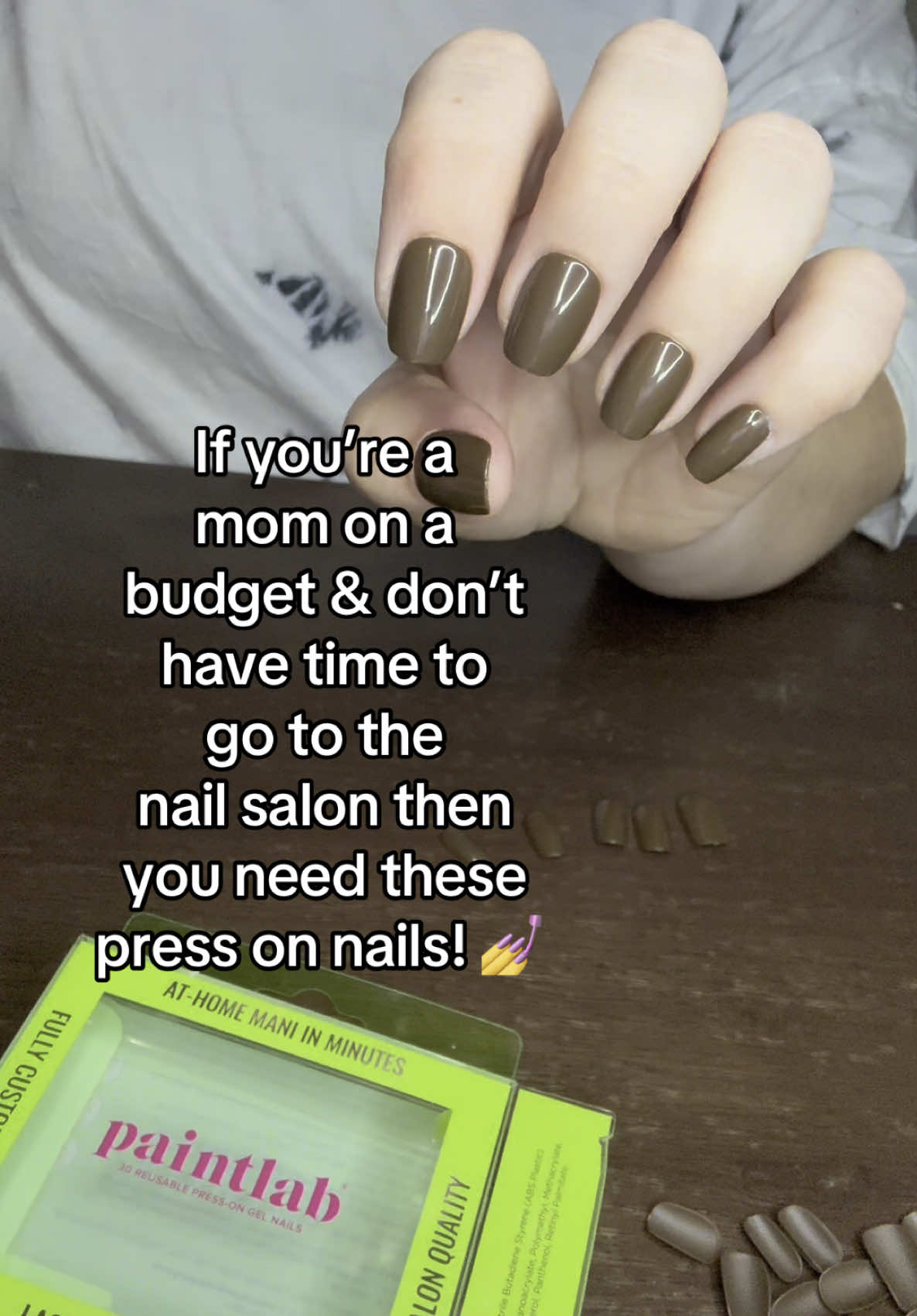 Took me less than 10 minutes to put these on! #obsessed #pressonnails #manicure #momsonabudget 