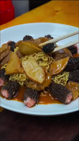 不敢想象这一口下去有多爽 #佛跳墙[话题]#  #在路边摊感受人间烟火 #烹饪 #美食教程#美食＃美食推薦#美食教学 #我要上热门＃我要上热搜#上热搜#上热门#美食分享 #Foodie  #for #foryou #foryoupage #foryourpage #Foodie #food #FoodLover #cooking #cookingtiktok #foodcooking #fyp #fypシ